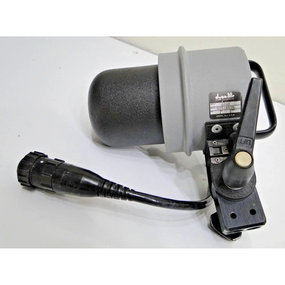 Dynalite 4040 Flash Head Strobe Strobe w/ Frosted Dome, Cover & 15ft Cable - Pro